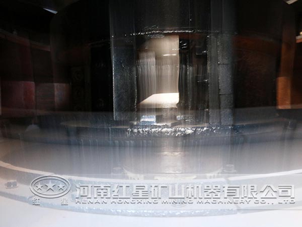 水泥熟料制砂機(jī)破碎腔實(shí)拍