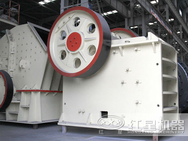 鵝卵石破碎機廠區(qū)