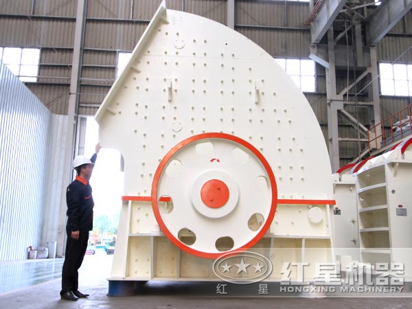 錘式破碎機(jī)實拍