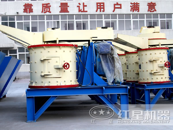 河卵石復(fù)合式破碎機(jī)設(shè)備廠區(qū)