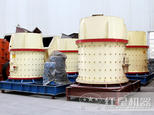 鵝卵石復(fù)合式破碎機(jī)廠區(qū)