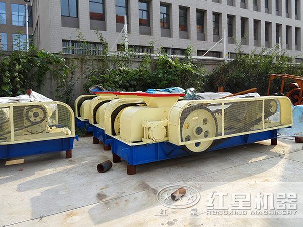 花崗巖對(duì)輥式破碎機(jī)設(shè)備