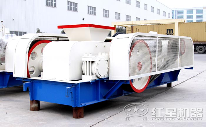 玄武巖對(duì)輥式破碎機(jī)