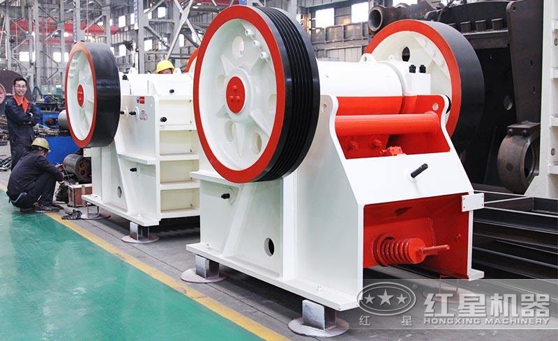 白云母顎式破碎機(jī)背面（PE系列）