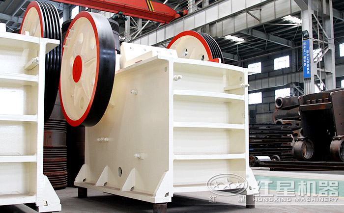 顎式破碎機(jī)