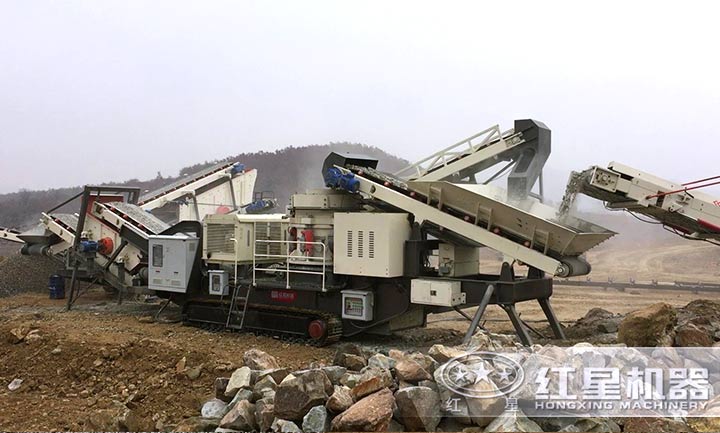 履帶式移動圓錐式破碎機(jī)展示