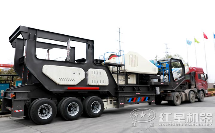 移動顎式粉碎機(jī)發(fā)貨