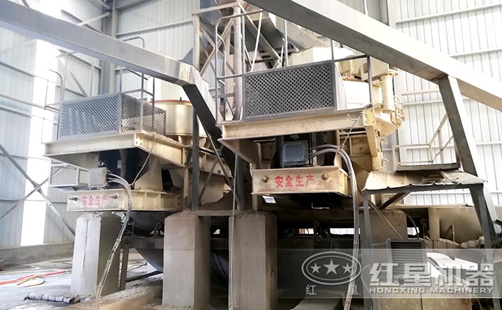河卵石制砂機現(xiàn)場展示