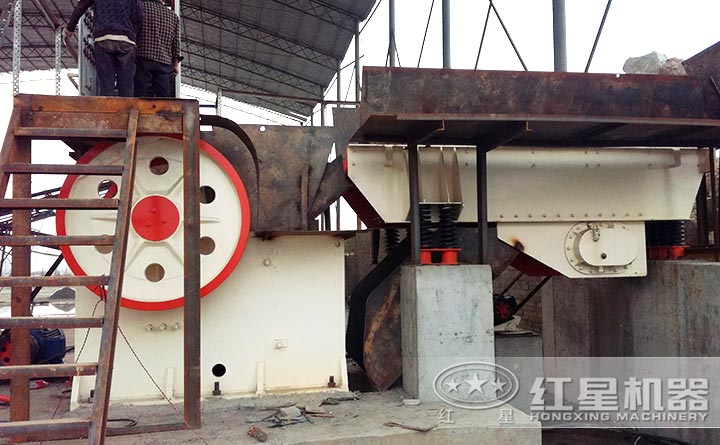 pe-500x750顎式破碎機現(xiàn)場