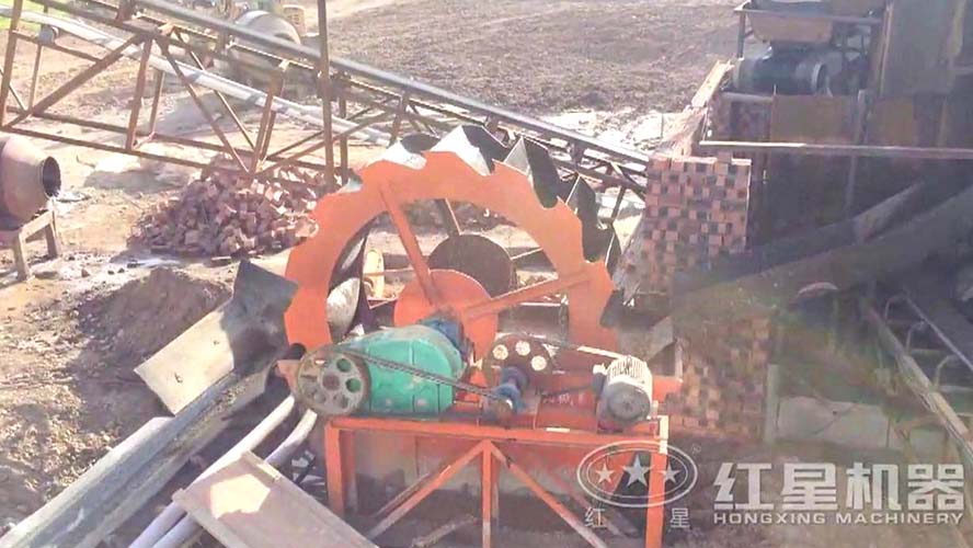 時產(chǎn)100噸輪斗式洗砂機工作視頻
